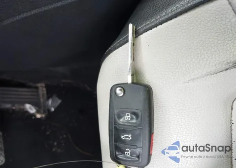 2015 Volkswagen Jetta 1.8T Sport z USA, uszkodzony, nr VIN 3VWD17AJ9FM420437